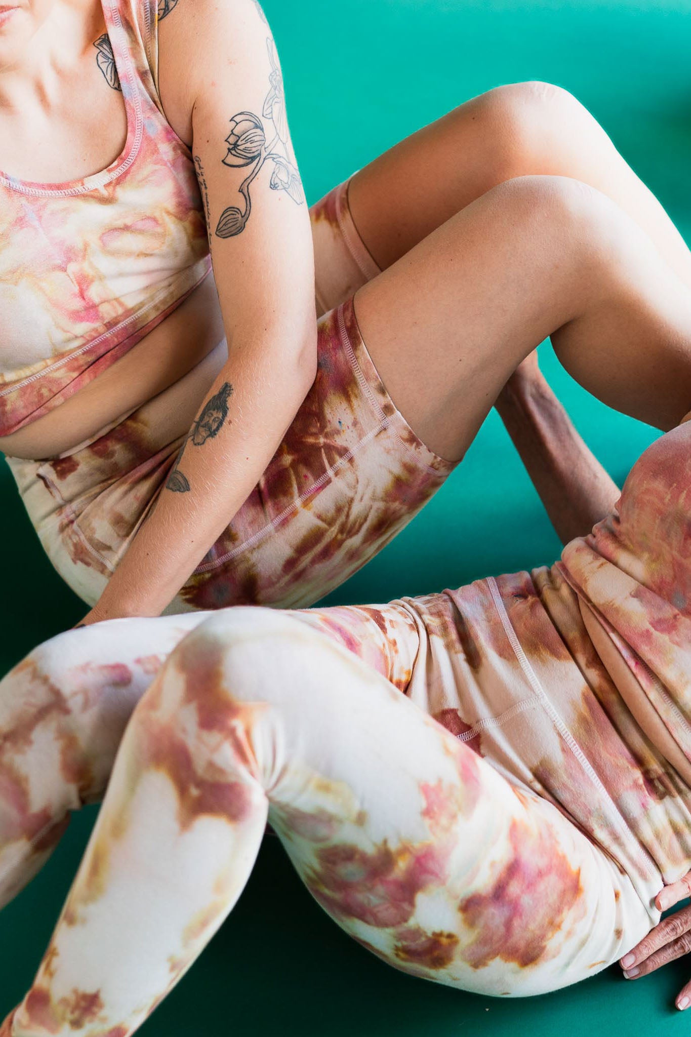 Womens' Tie dye leggings in multiple colours – Inked Fitness Apparel