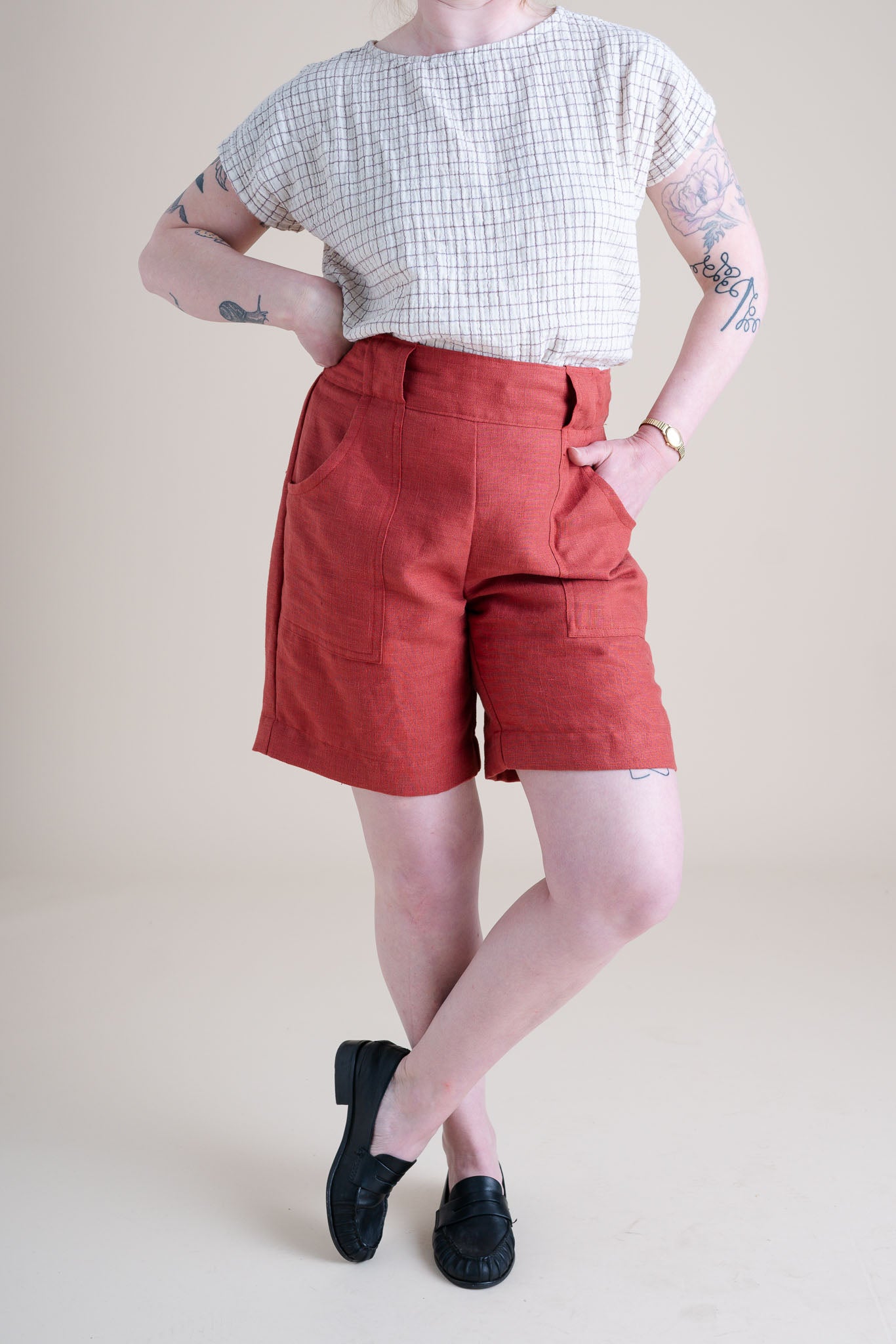 Gardenia Shorts in Paprika