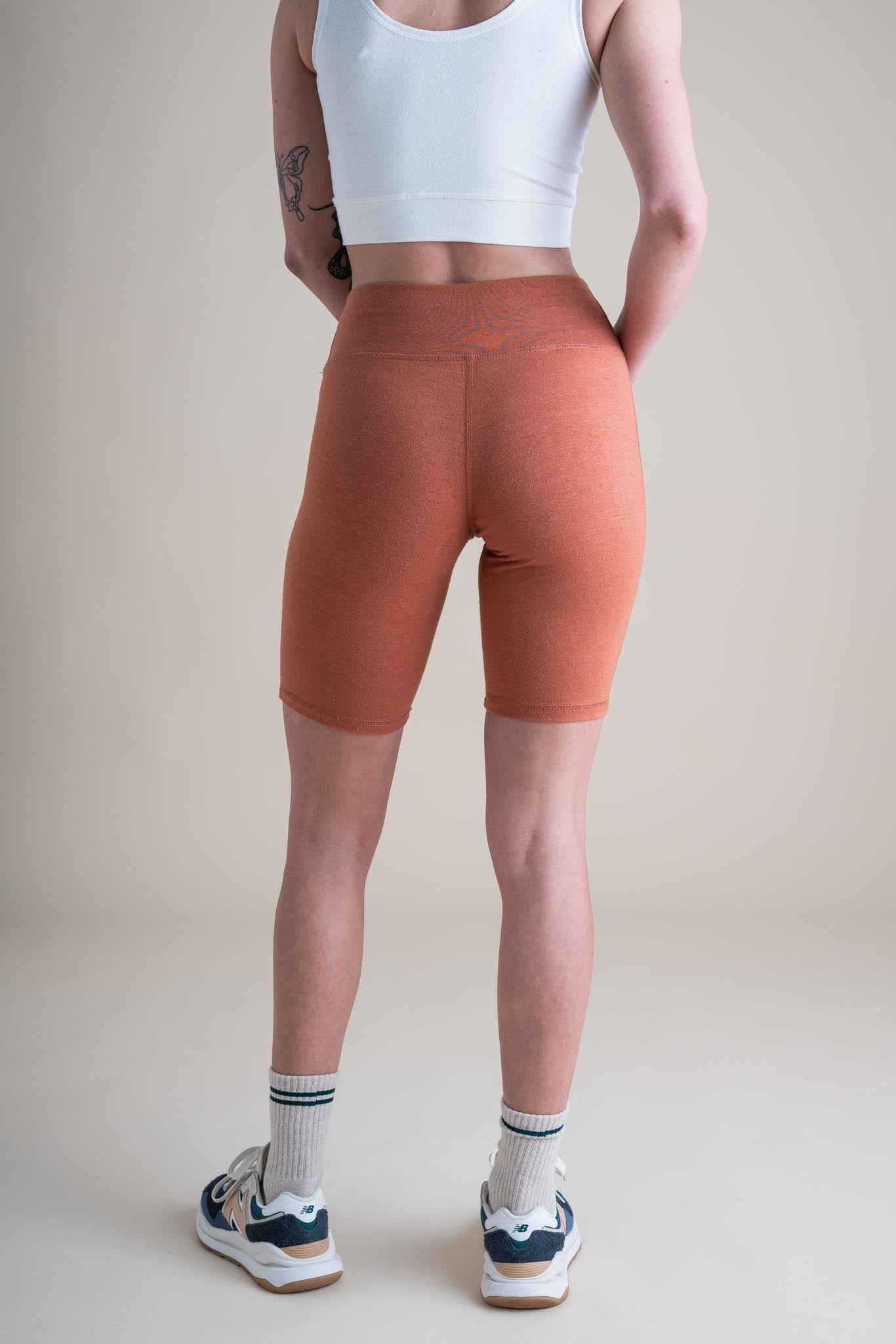 Yoga Bike Shorts in Adobe